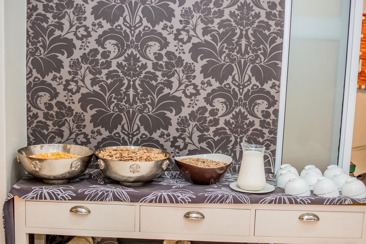 Village Boutique Hotel โอชิวารองโก ภายนอก รูปภาพ